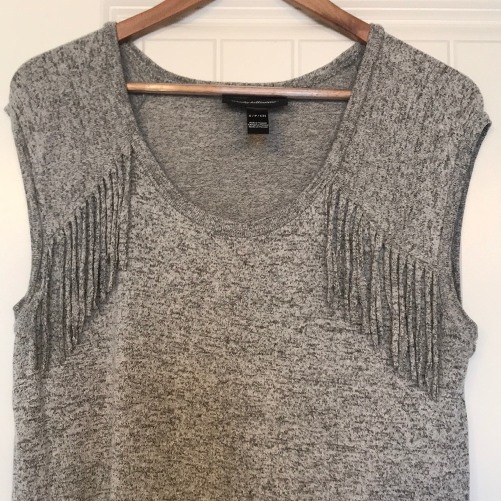 Sleeveless maternity tank